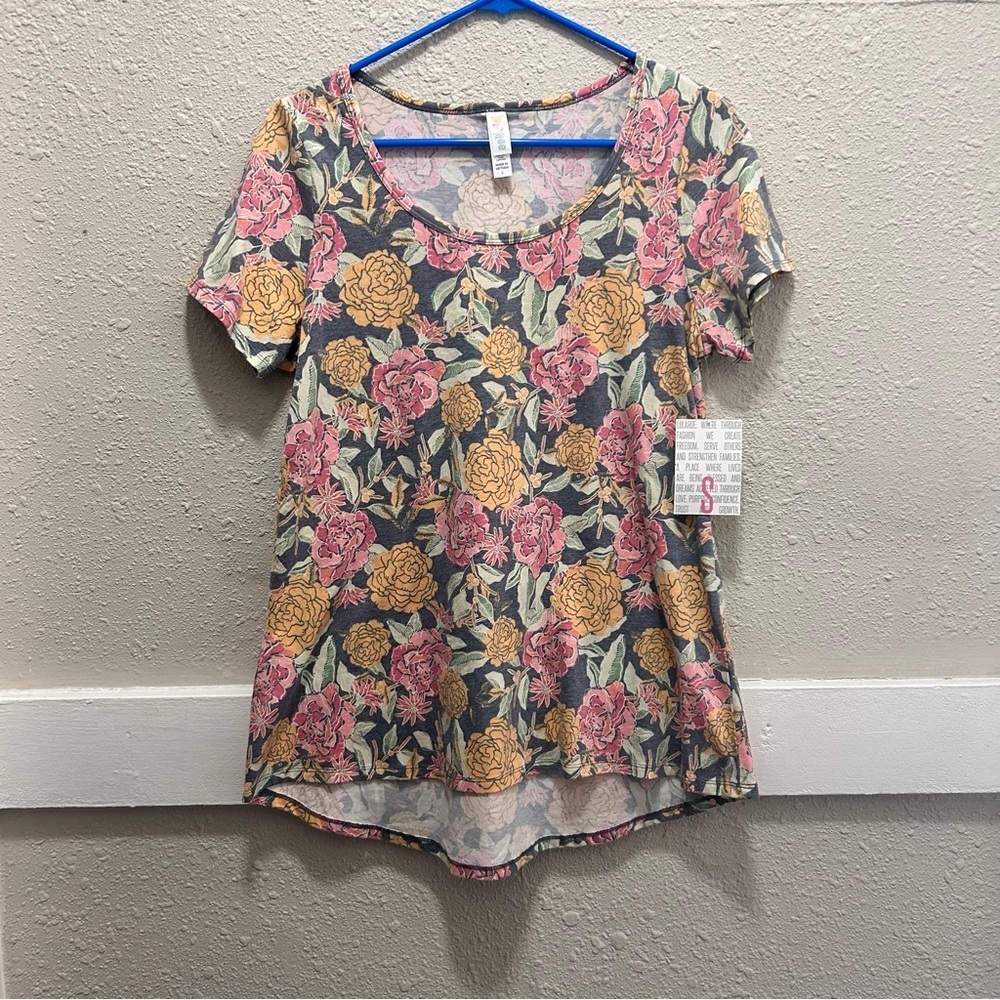 NWT LuLaRoe Classic T Floral Shirt